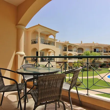 Feriehus Praia Village Condominium