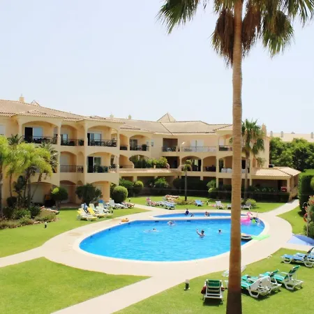 Feriehus Praia Village Condominium *
